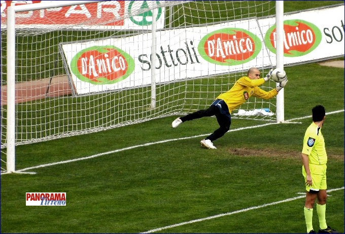 IL RIGORE PARATO+.jpg