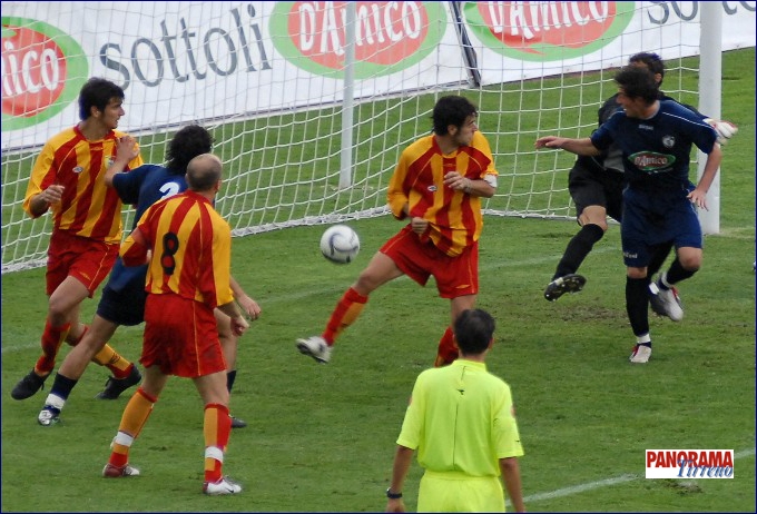 Il II goal di De Giorgio+.jpg