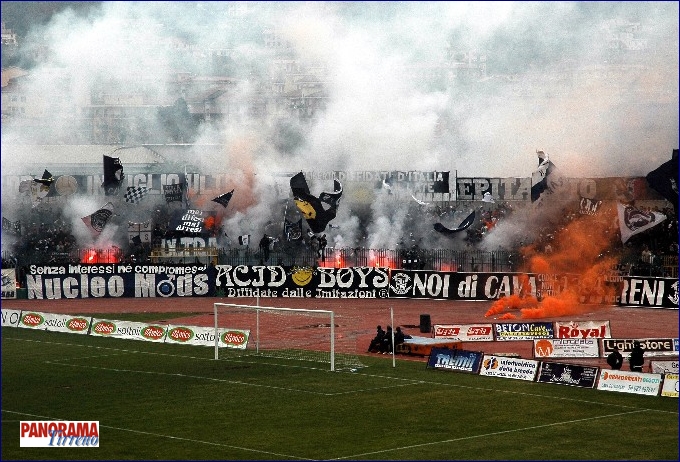 LO SPLENDORE COREOGRAFICO DELLA CURVA SUD+.jpg