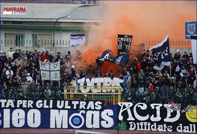 tifo cavese10.jpg