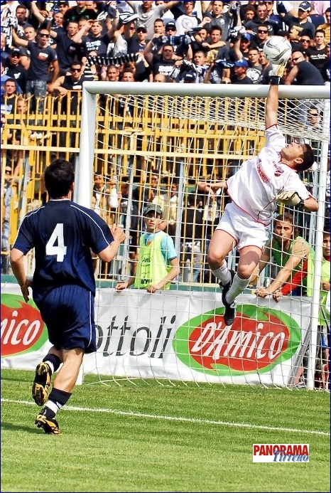 una della prodezze di Paoloni copy.jpg