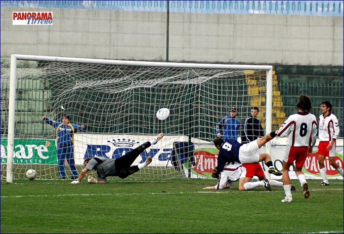 IL GOAL DI AQUINO 1.jpg