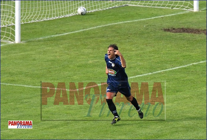 IL III GOL AD OPERA DI TARANTINO copy.jpg