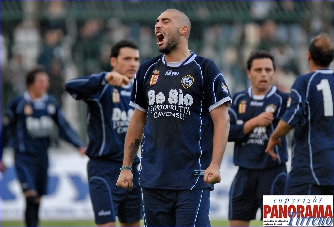 lo sfogo di Ercolano dopo il suo secondo goal.jpg